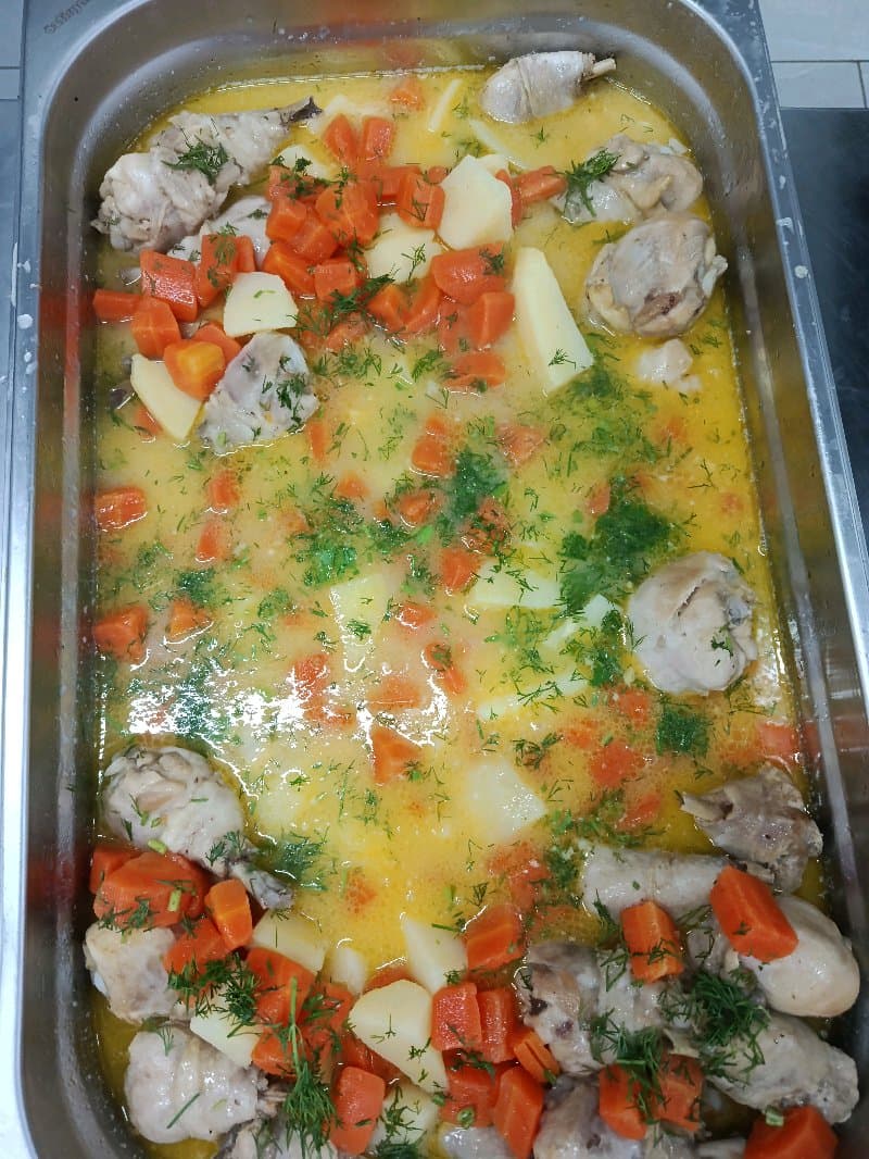 Aşçı Olarak İş Arıyorum Sulu Yemek ve Izgara Yapıyorum